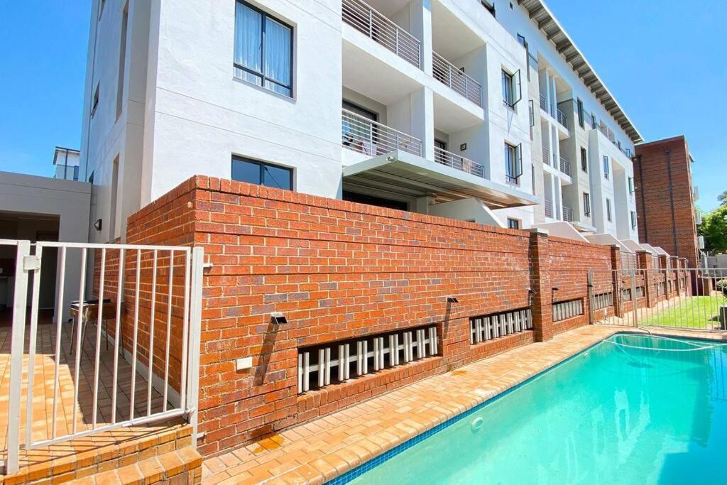 The Elite Apartment Johannesburg Exterior photo